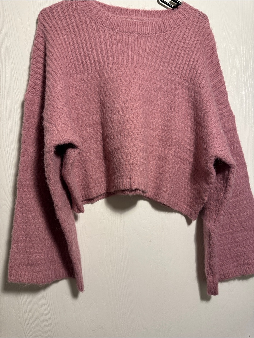 NWT Nordstrom’s Lush - Cozy and Chunky Cropped Dusty Rose Pink Textured Knit
